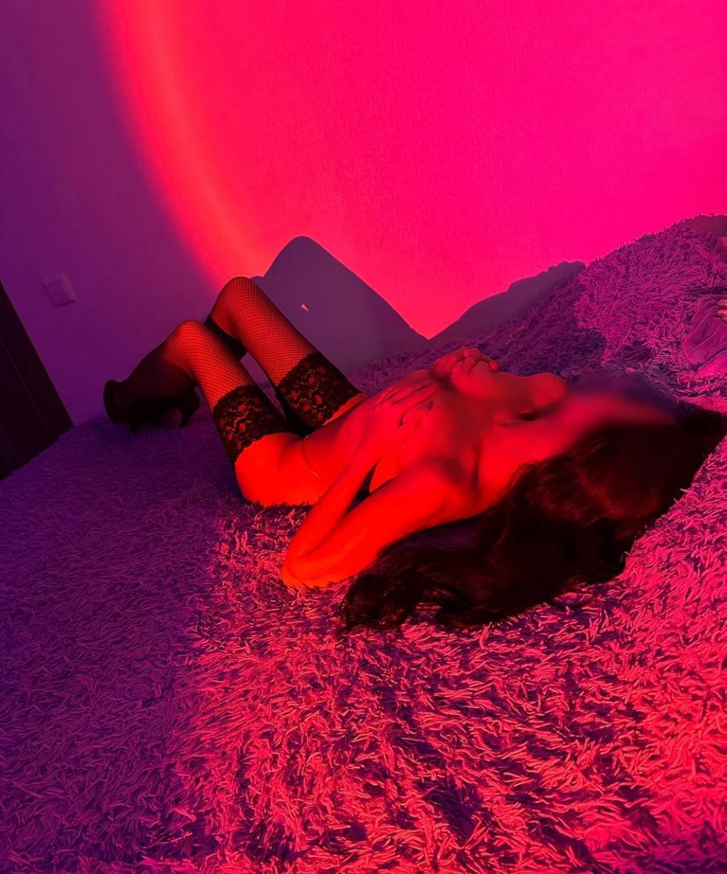 Амелия: проститутки индивидуалки в Челябинске